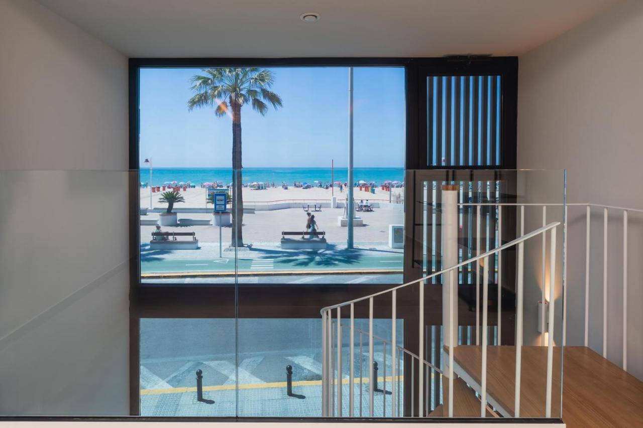 Apartamentos Playa Victoria Кадис Экстерьер фото